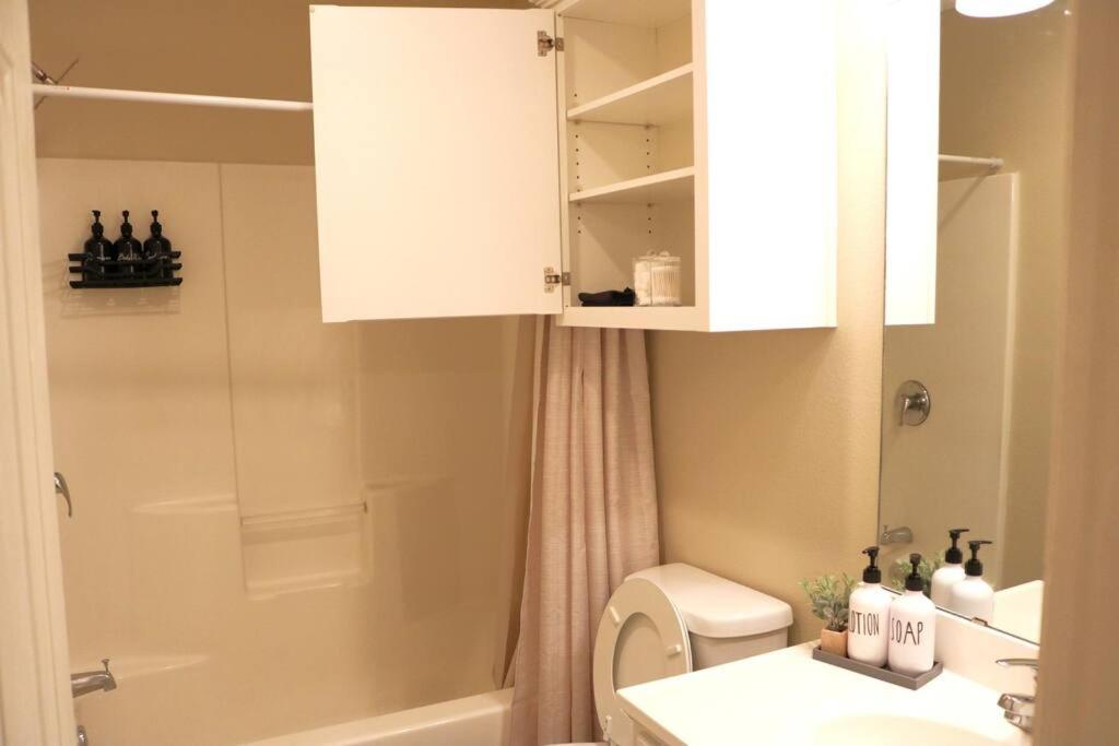 Lubbock Haven 3Beds, 3 Baths Apartment Bagian luar foto